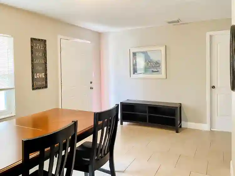 6 BR in Tampa