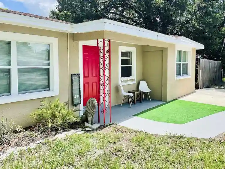 6 BR in Tampa