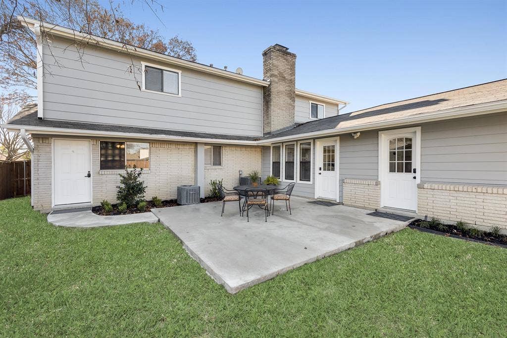 9 BR in Richardson