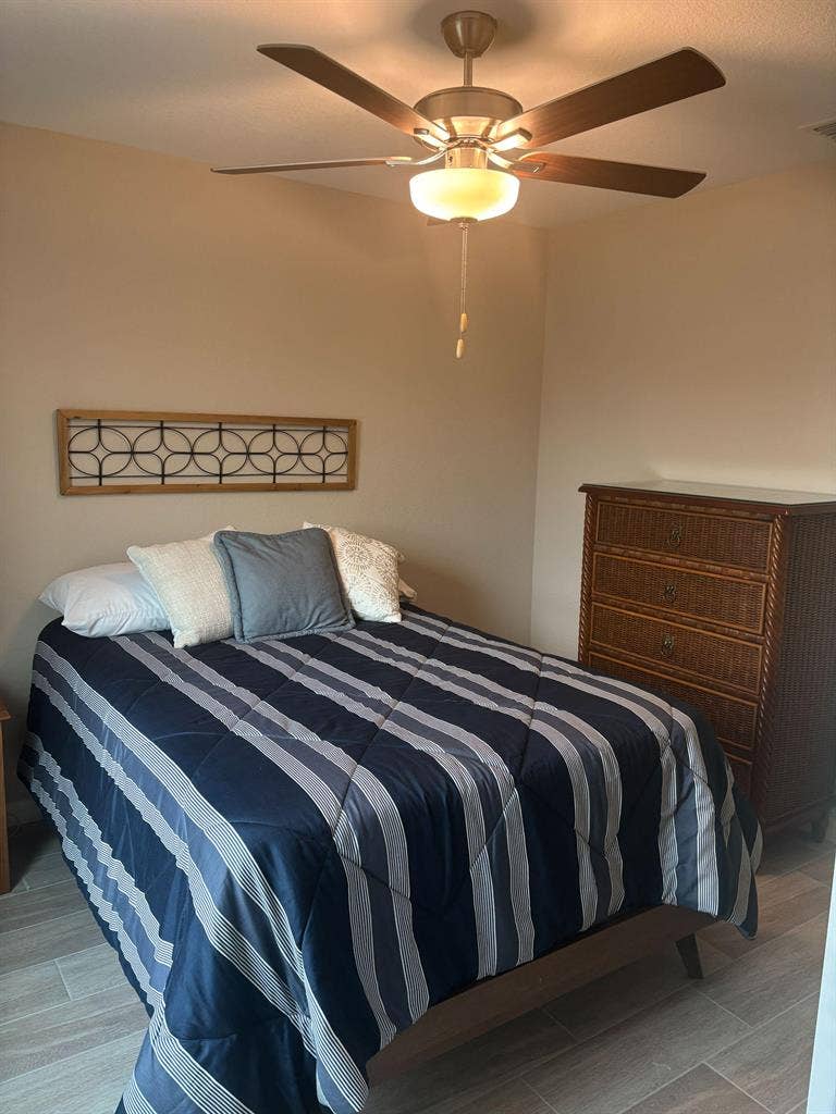 4 BR in Cape Coral