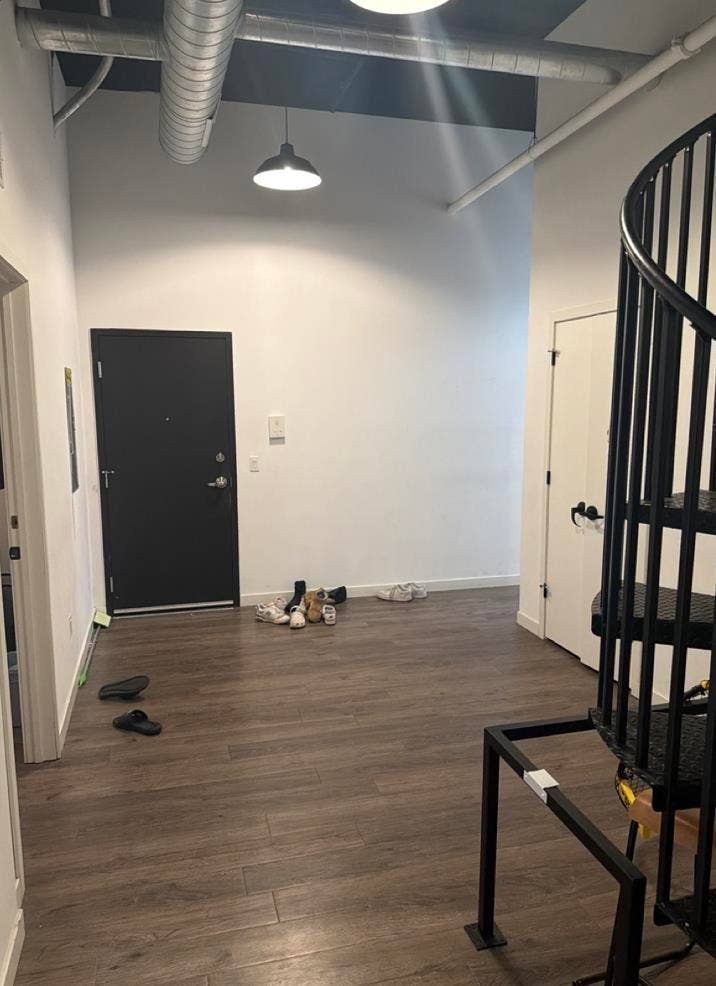 DISCOUNTED SUBLEASE AVAILABLE