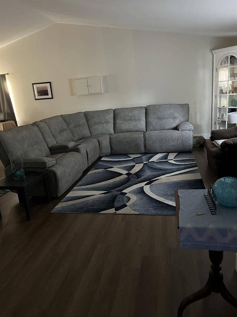 $mo Room w/ Private Bath + Util