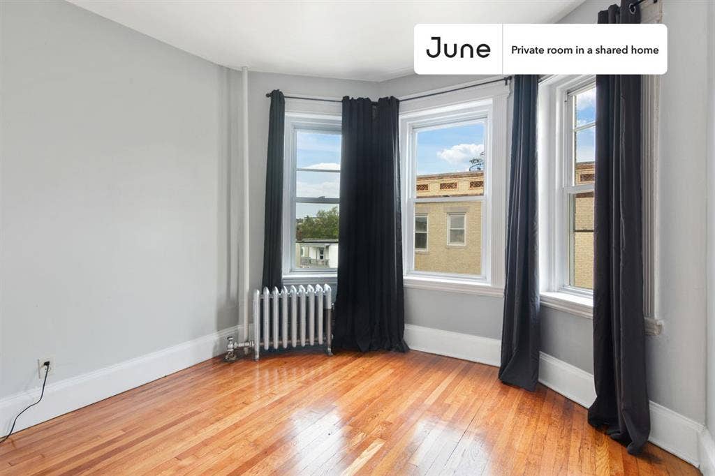 4 BR in Boston
