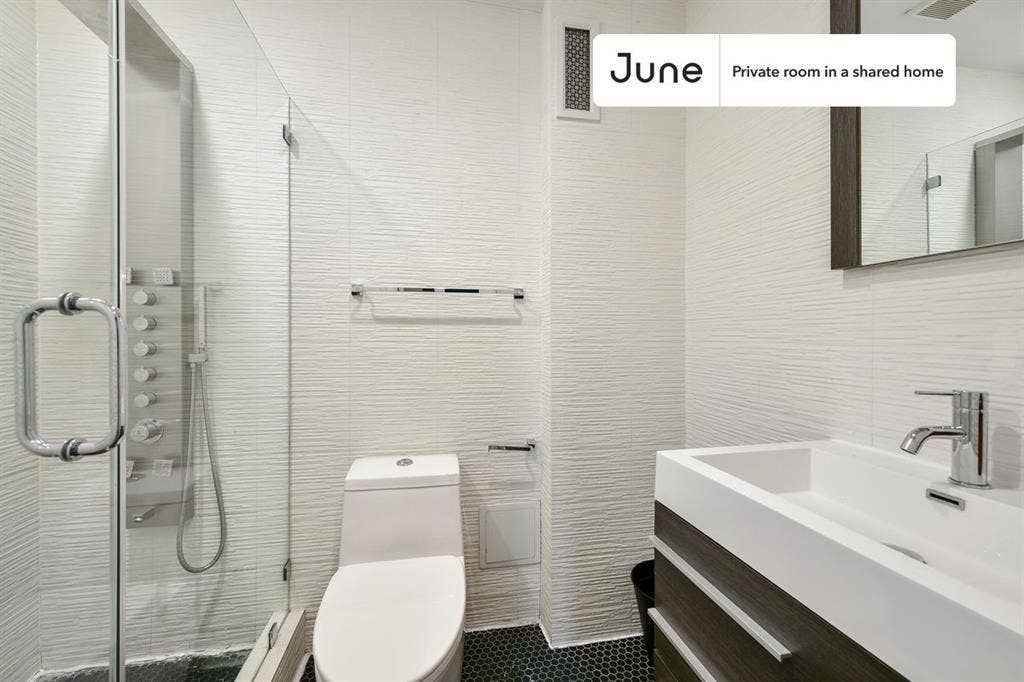 3 BR in New York City