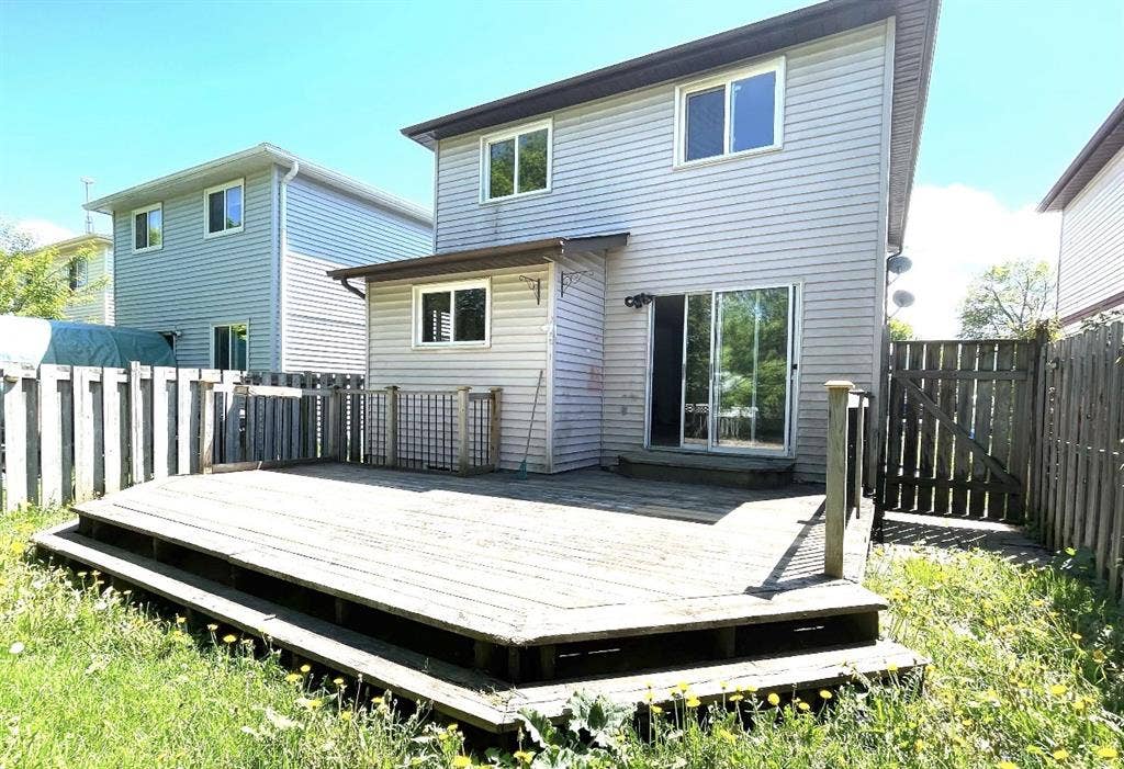 Shared Room - Georgian/Barrie