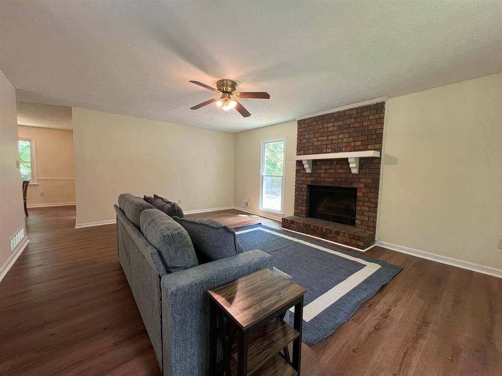 3 BR in Marietta