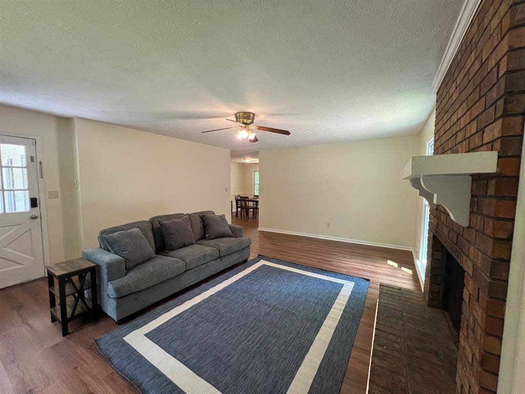 3 BR in Marietta