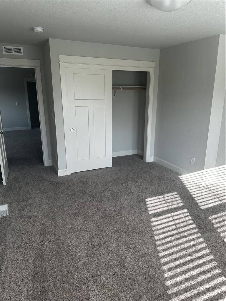 Private room and bathroomm