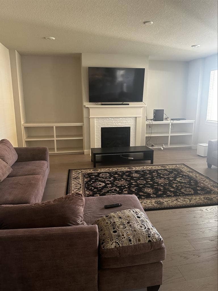 Private room and bathroomm