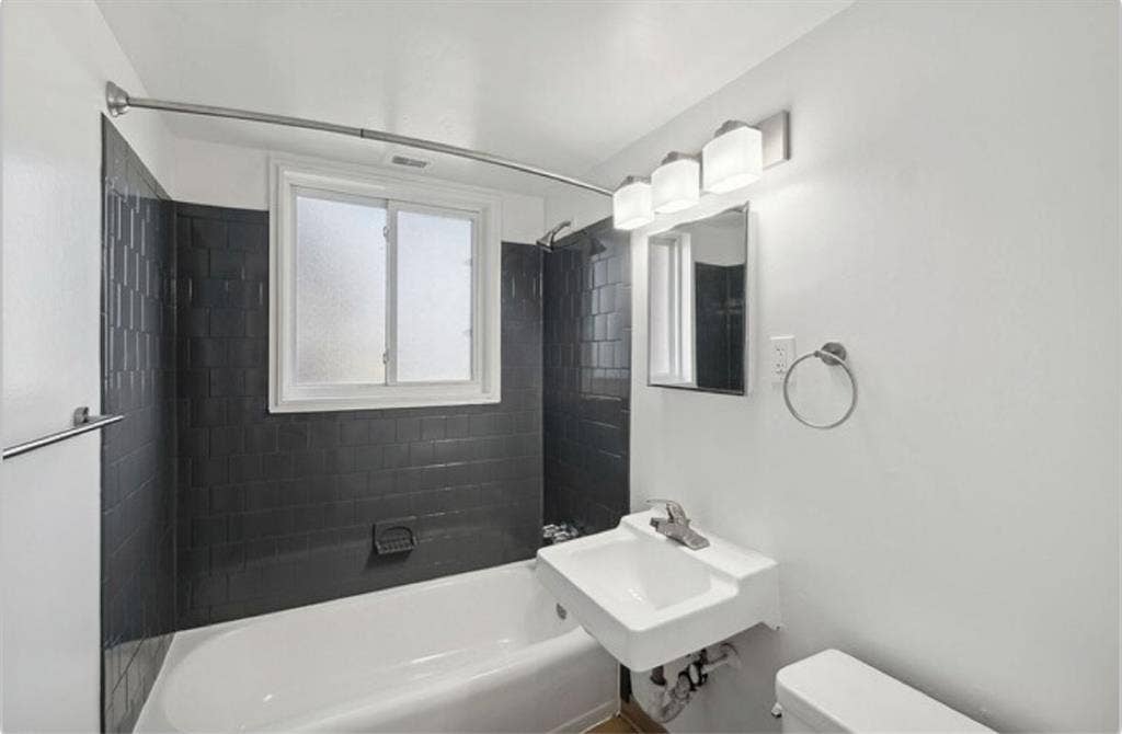 bath sublease - entire unit