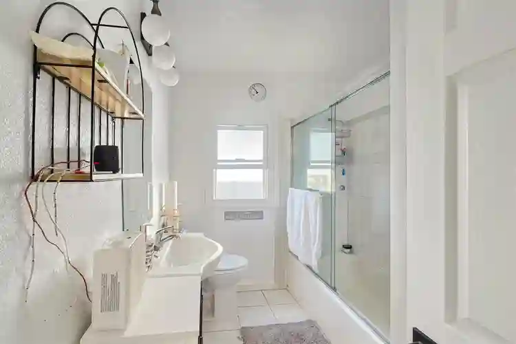 Private room for rent