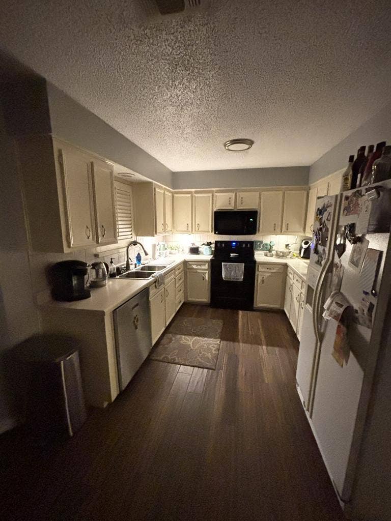 Looking to fill our 3rd room!