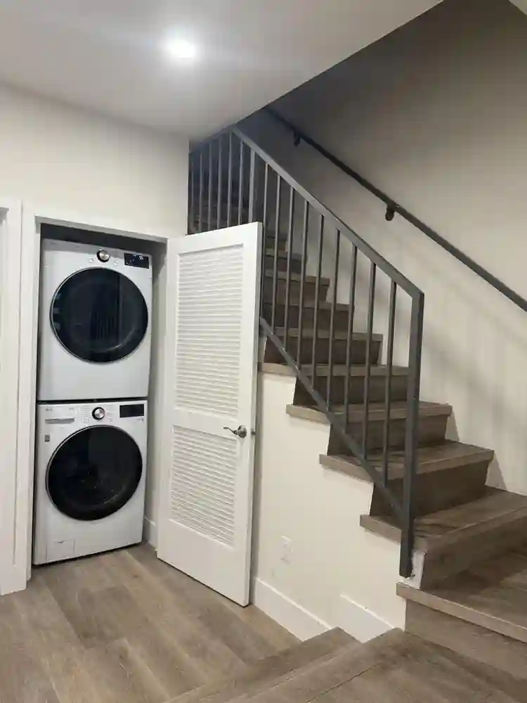 Private Bedroom & Bathroom near USC