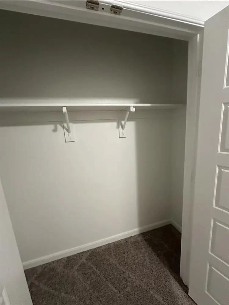 Hurst -
Room Available in New House