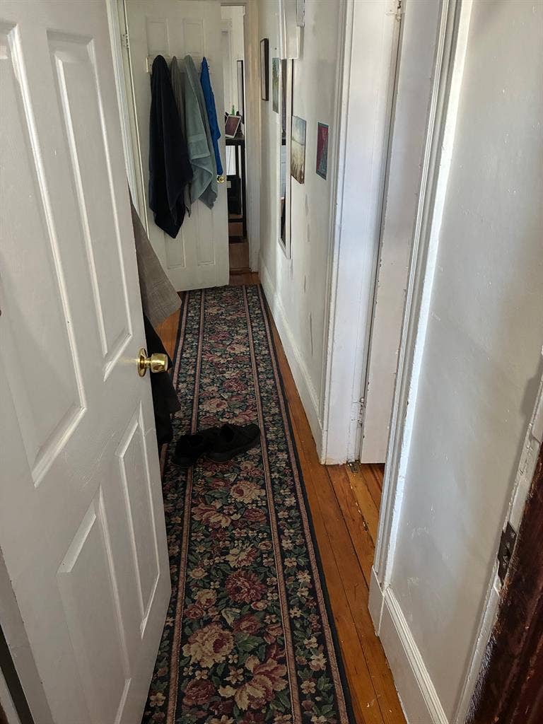 Looking for Roommate, Spacious 2BR