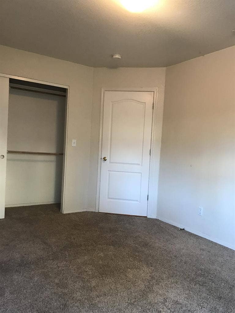 2 beautiful bedrooms for rent !
