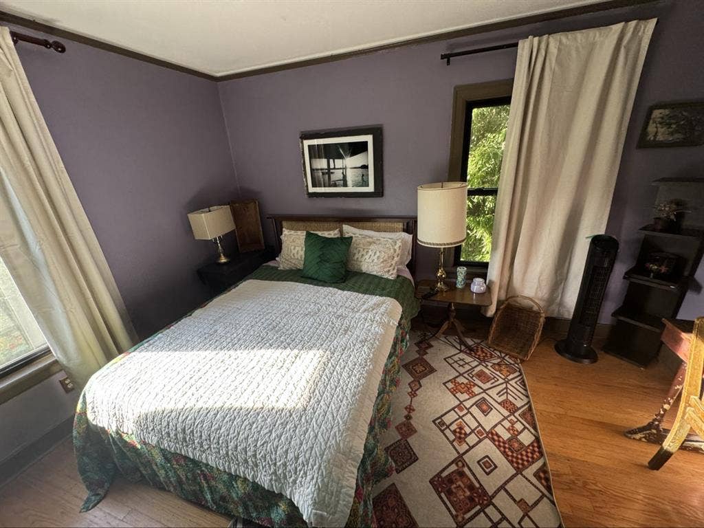 Female only. Room for rent.