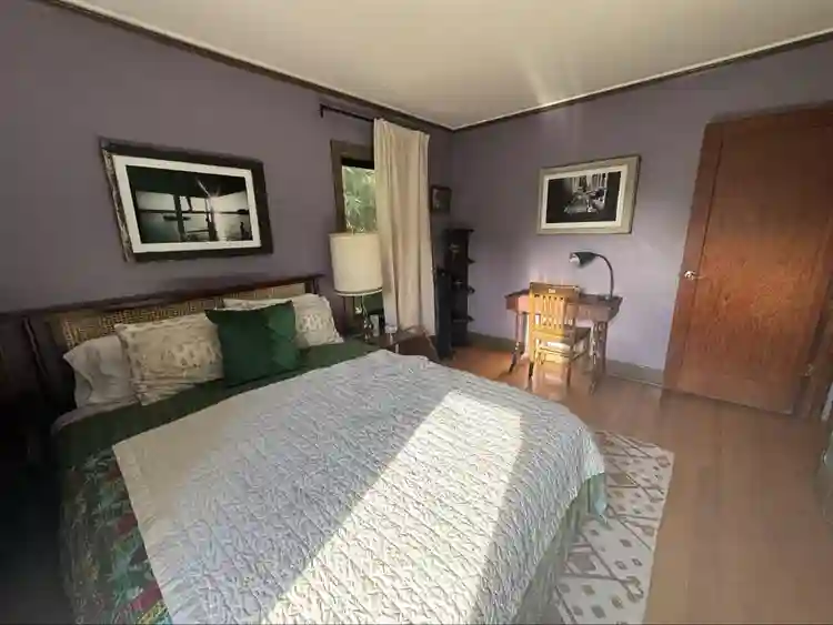 Female only. Room for rent.