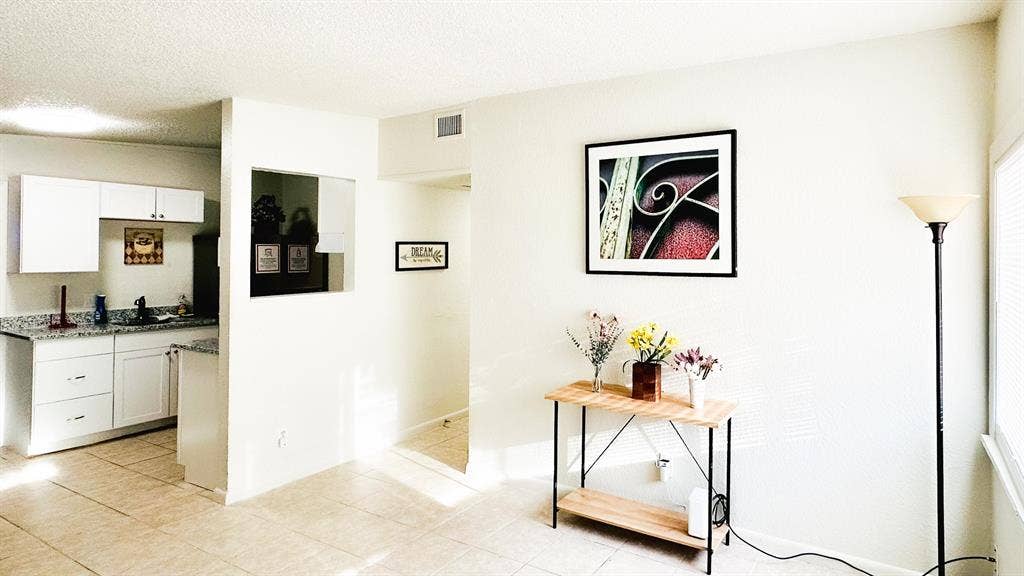 6 BR in Jacksonville