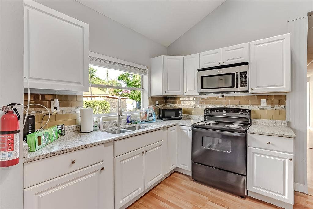 7 BR in Jacksonville