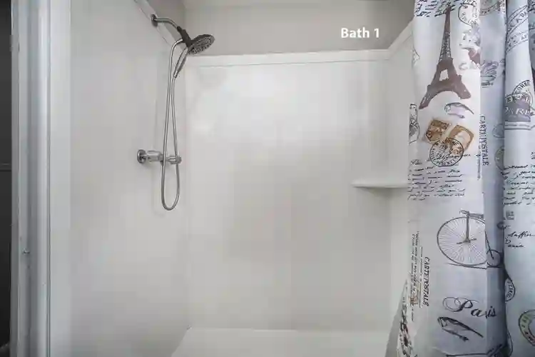 6 BR in Jacksonville