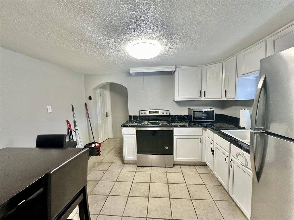 6 BR in St. Petersburg