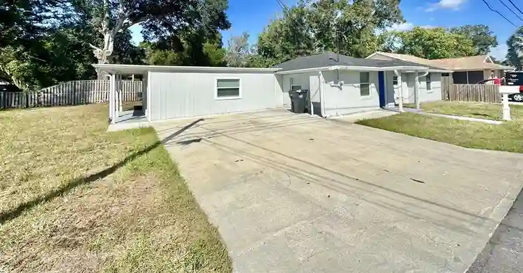 6 BR in St. Petersburg