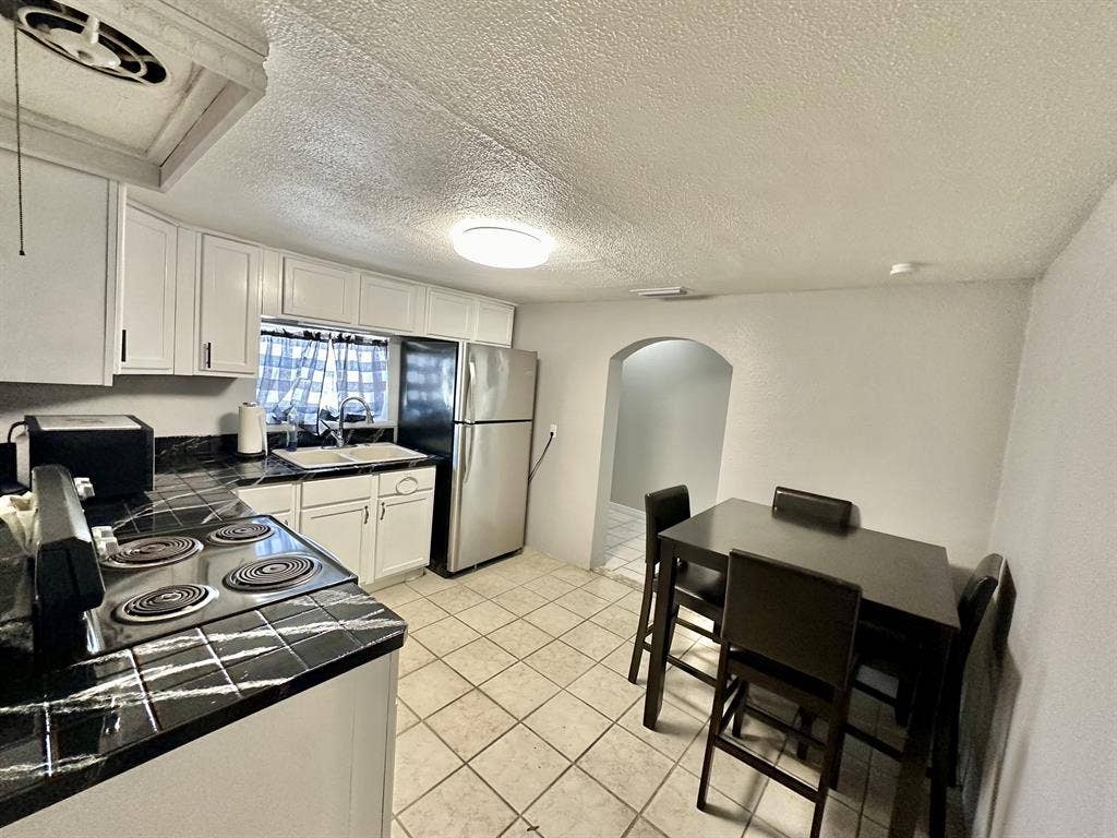 6 BR in St. Petersburg