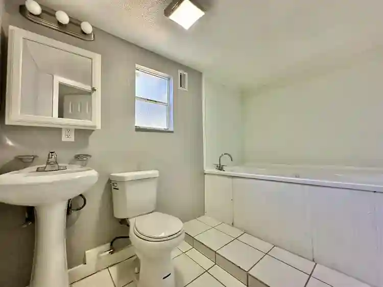 6 BR in St. Petersburg