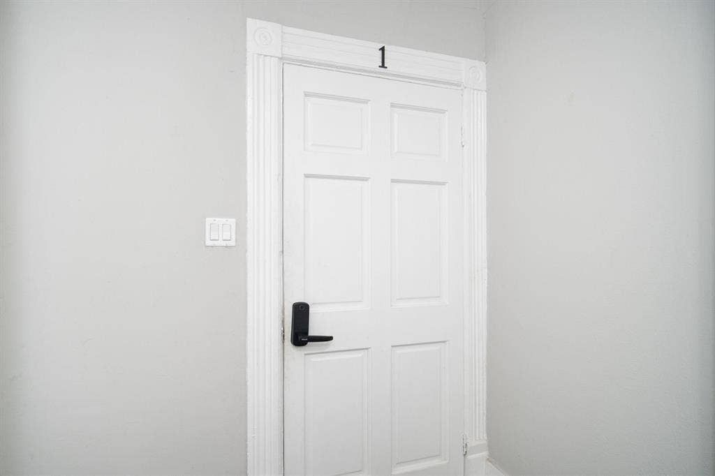 6 BR in Jacksonville