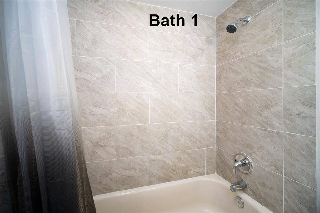 6 BR in Jacksonville