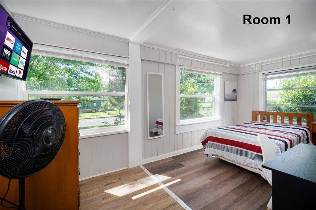 6 BR in Jacksonville