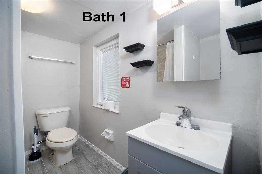 6 BR in Jacksonville