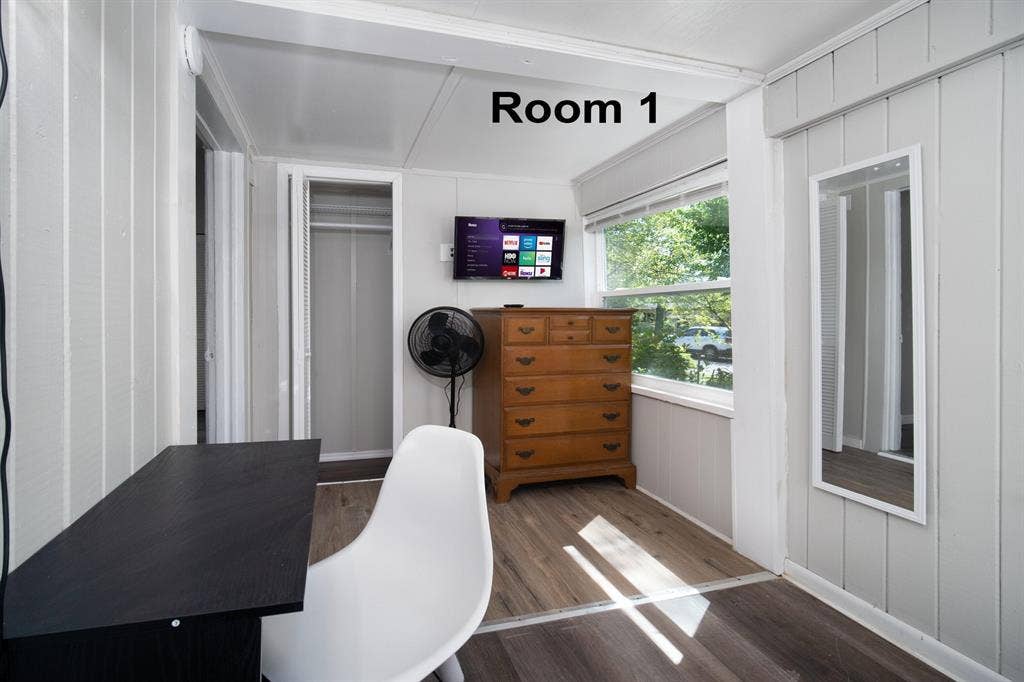 6 BR in Jacksonville