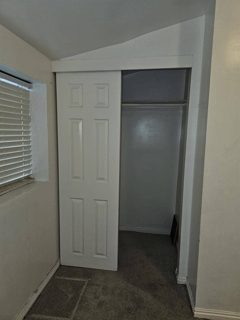 Room for rent Male only