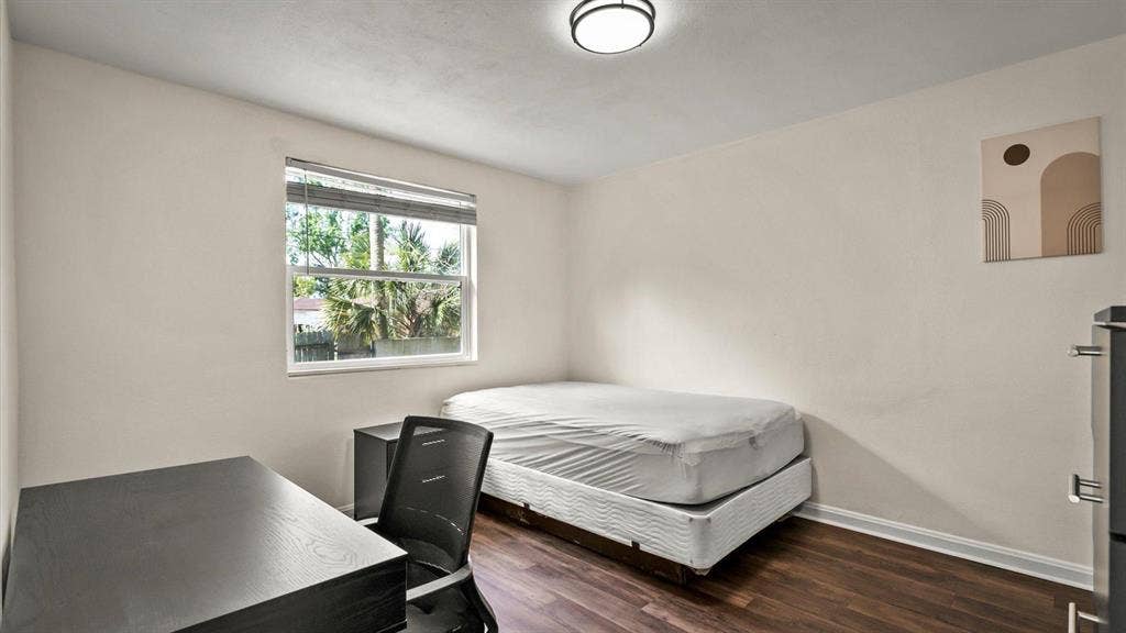 8 BR in Jacksonville