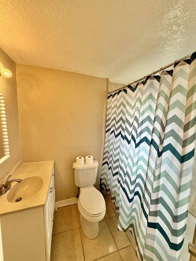 4 BR in Largo