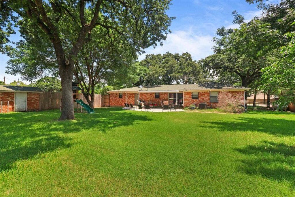 4 BR in Fort Worth