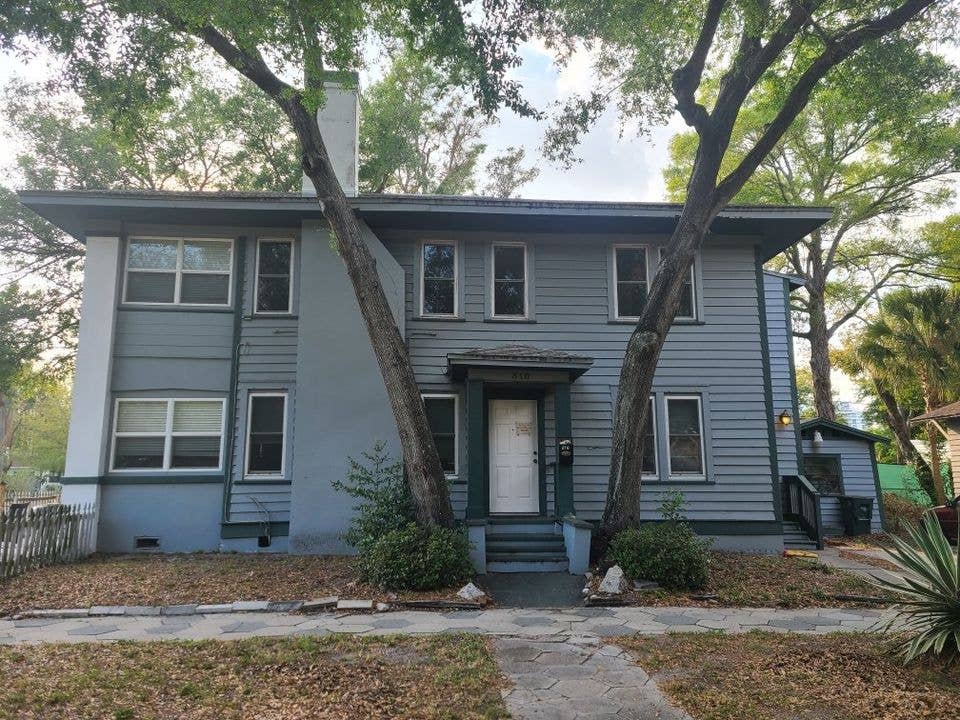 PERFECT ROOM FOR TRAVEL NURSES