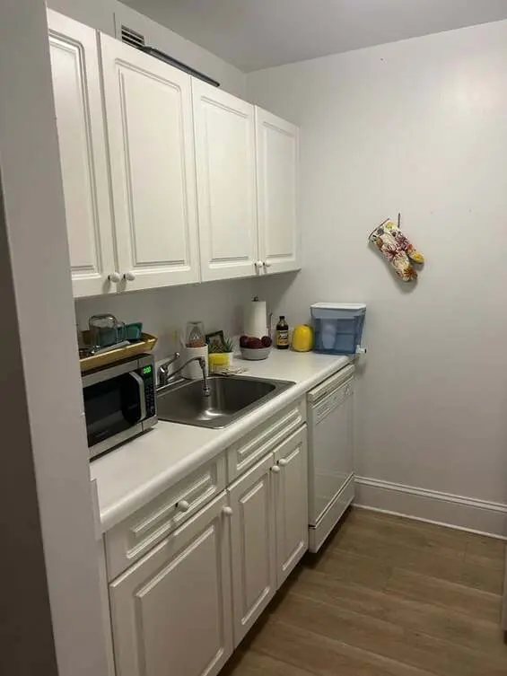 ✨Hottest Deal In Midtown South✨