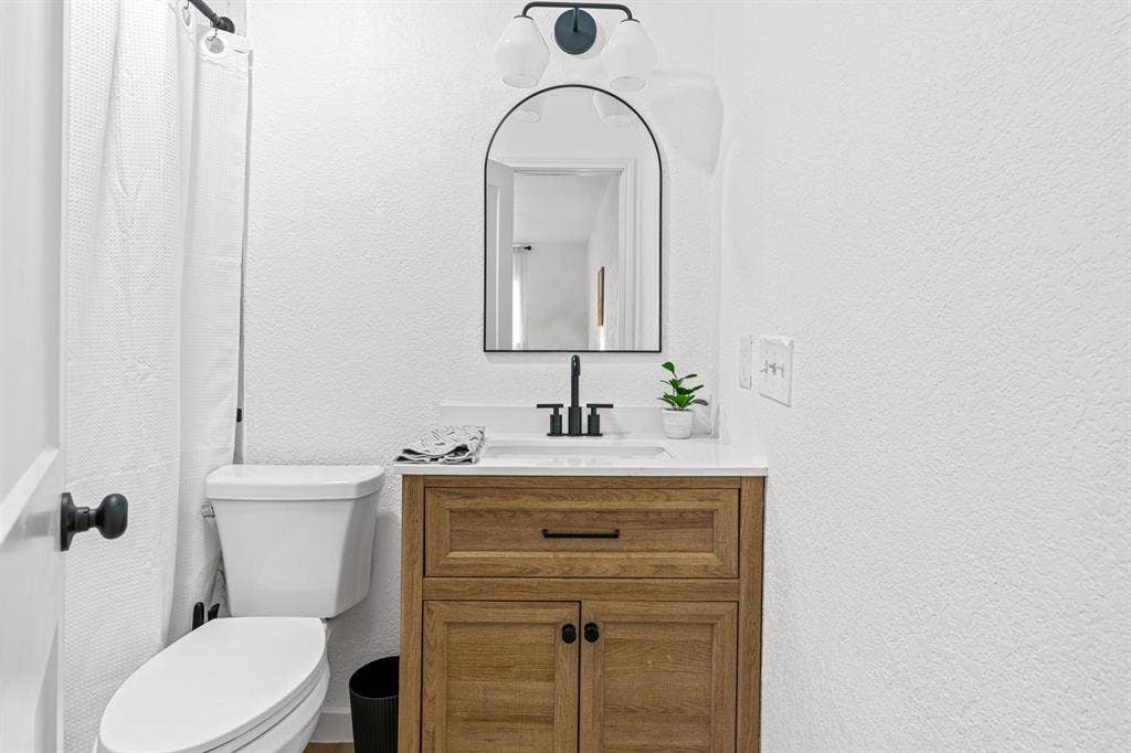 7 BR in Live Oak