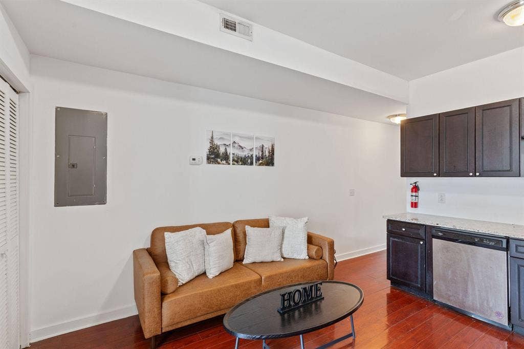 4 BR in Philadelphia