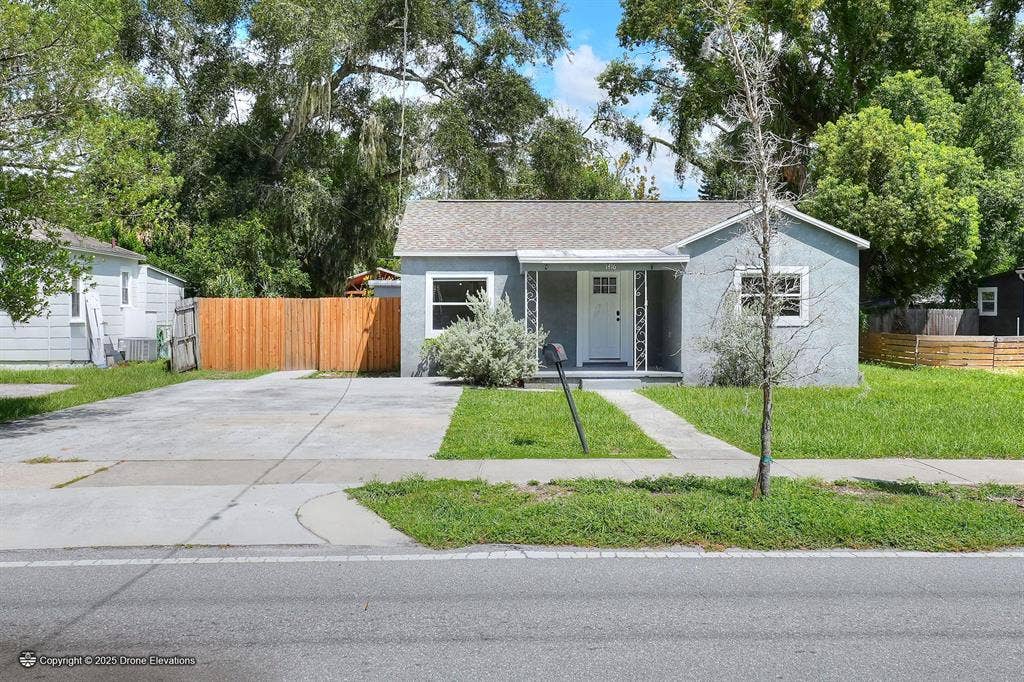 9 BR in Tampa