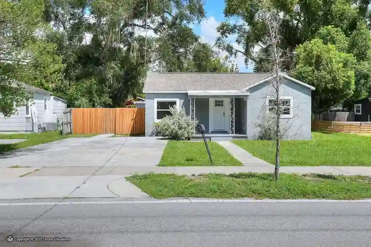 9 BR in Tampa