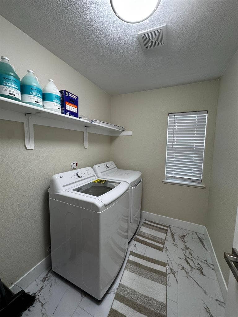 5 BR in Sacramento