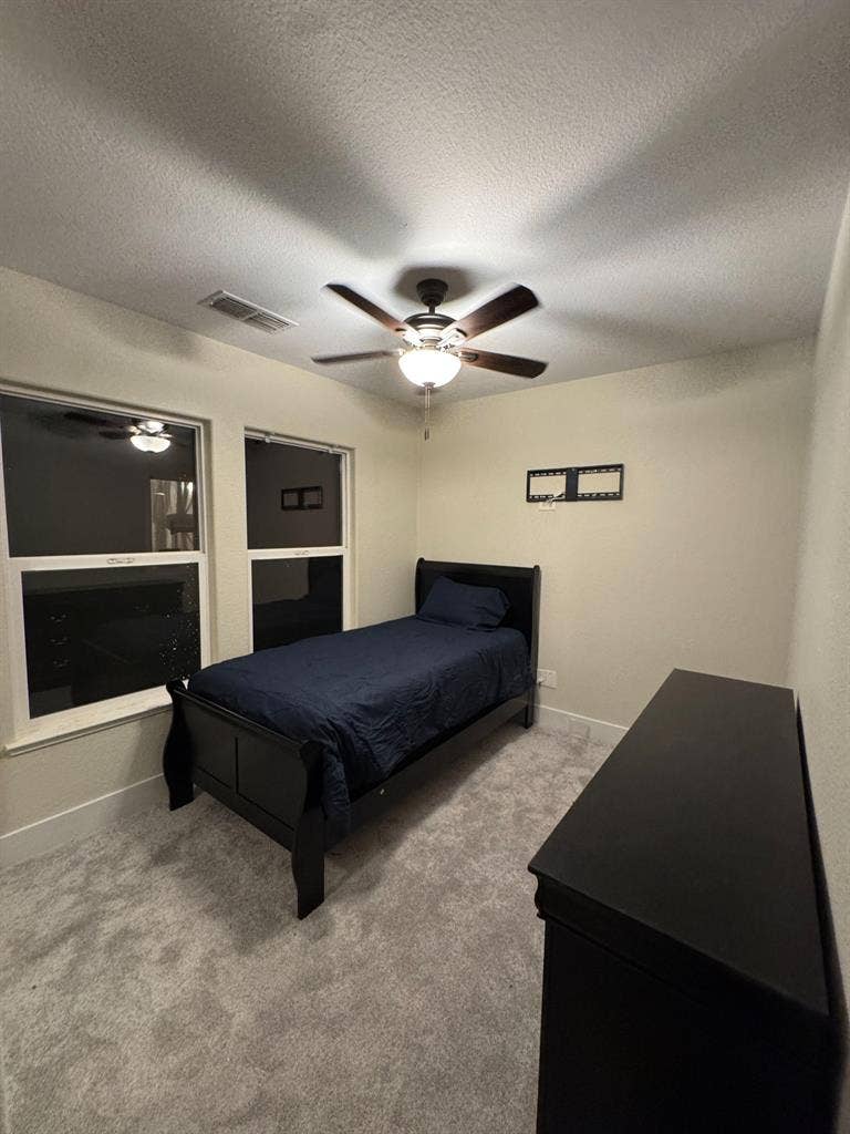 5 BR in Sacramento