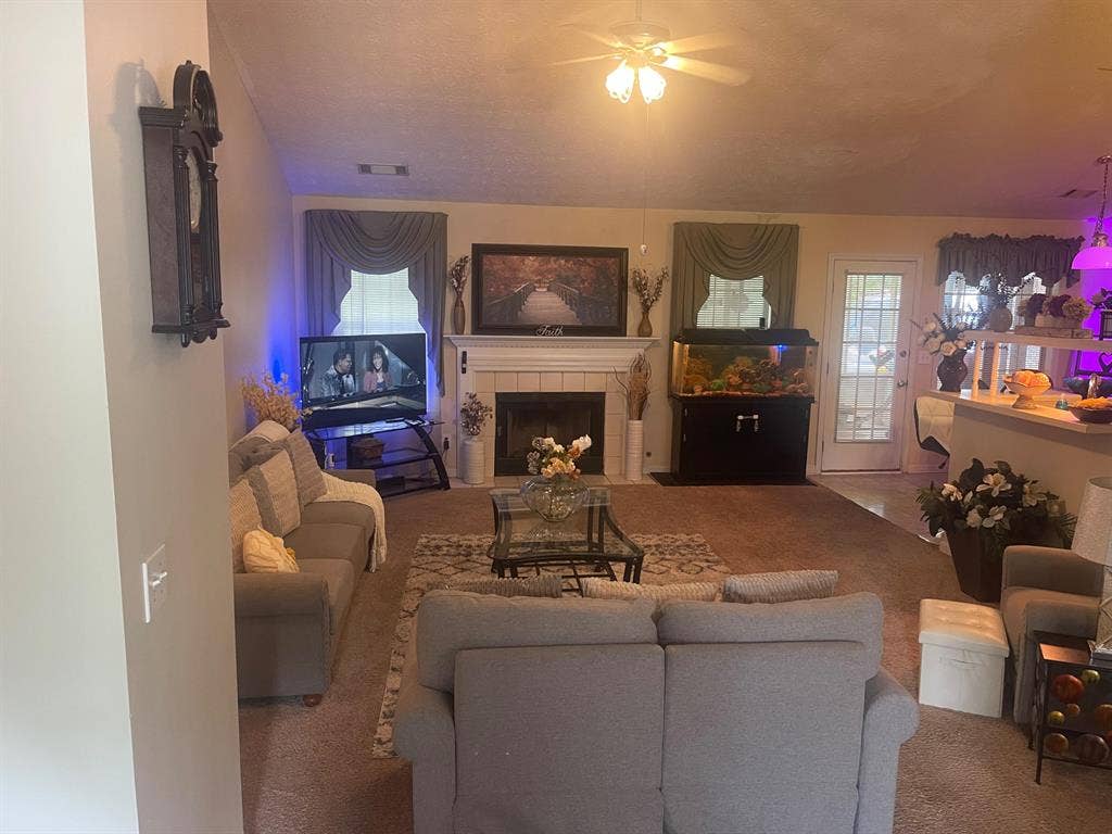 1 BR in Powder Springs