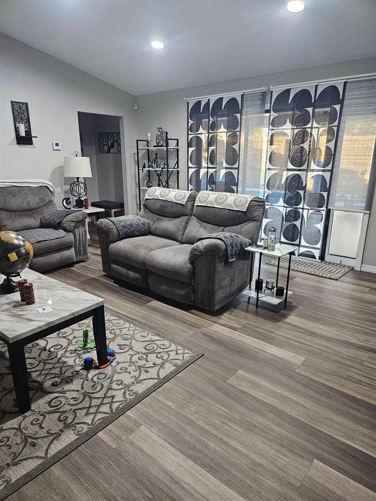 2 BR in Spring Hill