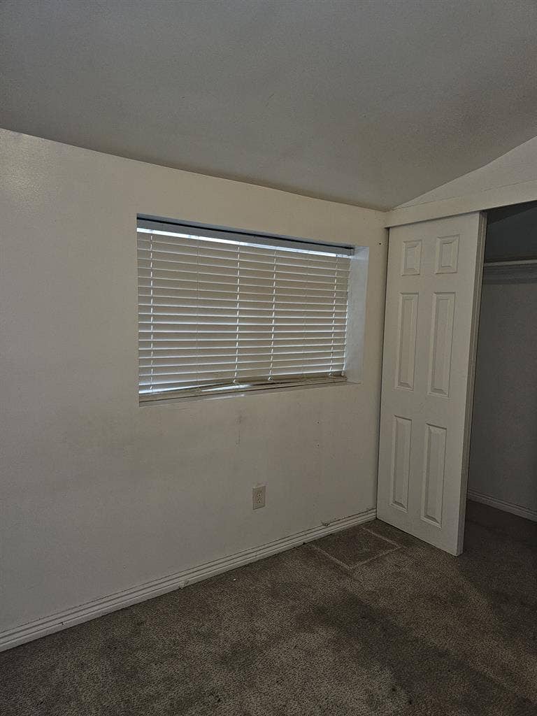 Room for rent Male only