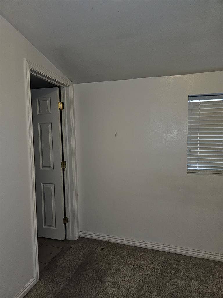 Room for rent Male only